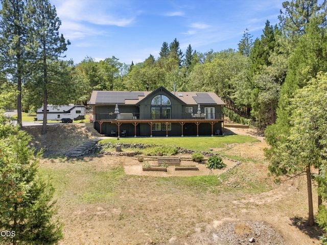 767 Jess Way, Grants Pass, OR 97526