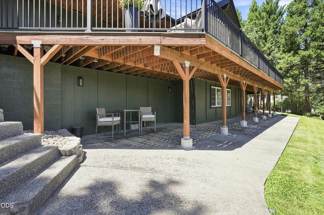 767 Jess Way, Grants Pass, OR 97526