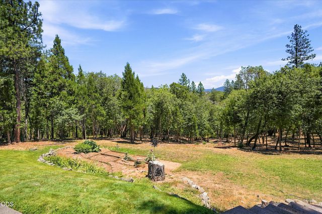 767 Jess Way, Grants Pass, OR 97526