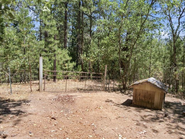 767 Jess Way, Grants Pass, OR 97526