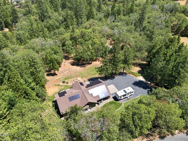 767 Jess Way, Grants Pass, OR 97526
