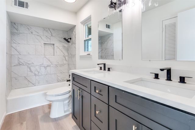 2224 Reynoldston Lane, Dallas, TX 75232