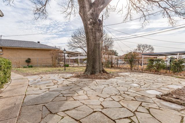 2224 Reynoldston Lane, Dallas, TX 75232