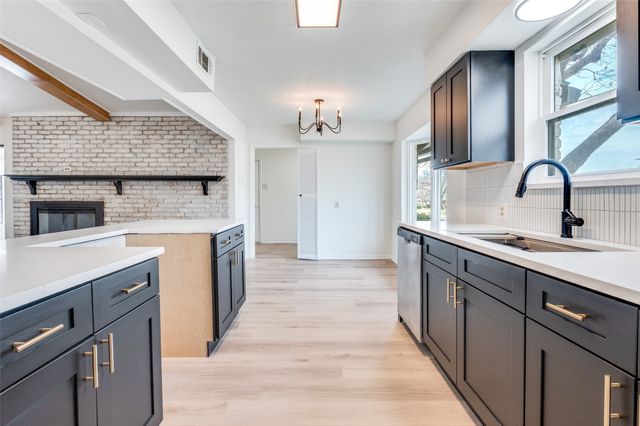 2224 Reynoldston Lane, Dallas, TX 75232