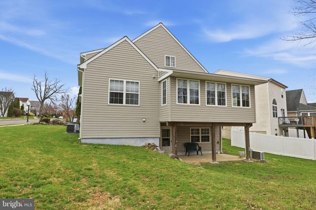 2 FREEDOM WAY, Upper Chichester, PA 19061