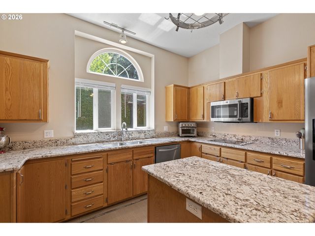 17468 Nw SHADY FIR Loop 11, Beaverton, OR 97006