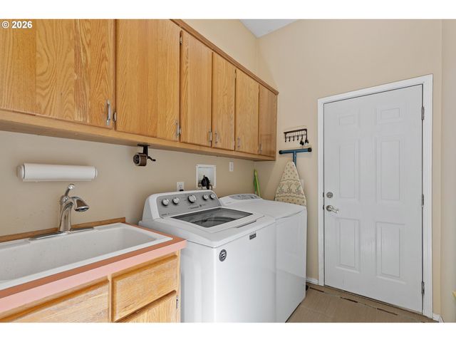 17468 Nw SHADY FIR Loop 11, Beaverton, OR 97006
