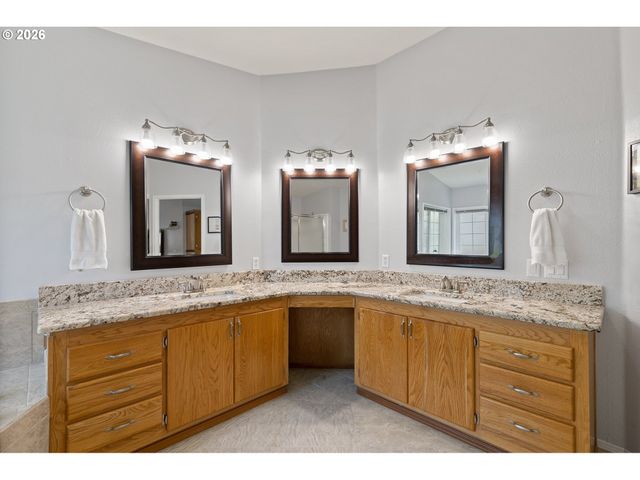 17468 Nw SHADY FIR Loop 11, Beaverton, OR 97006