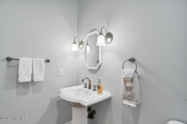 409 Meyer Farm Drive, Pinehurst, NC 28374