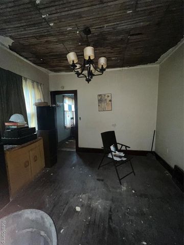 4721 Lakepointe Street, Detroit, MI 48224