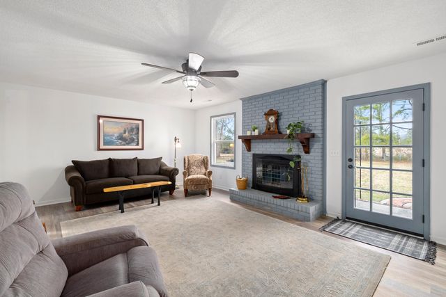 1208 Heritage Drive, Manning, SC 29102