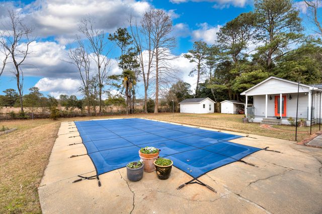1208 Heritage Drive, Manning, SC 29102