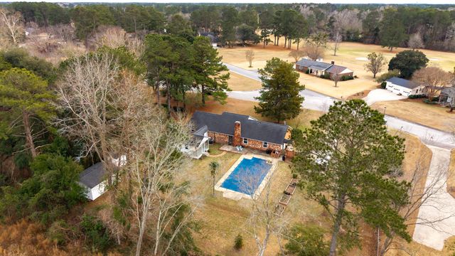1208 Heritage Drive, Manning, SC 29102