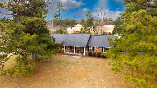 1208 Heritage Drive, Manning, SC 29102