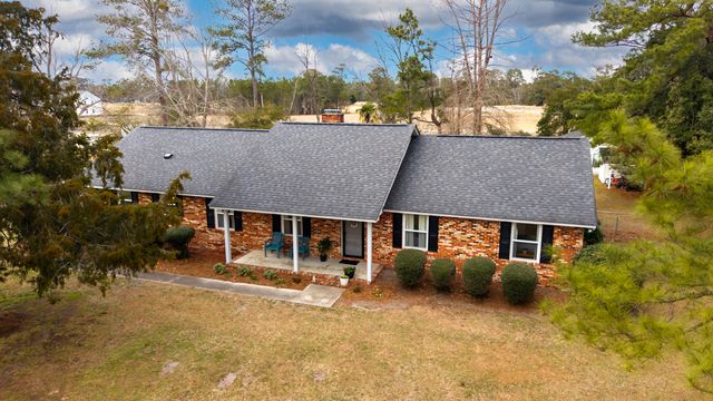 1208 Heritage Drive, Manning, SC 29102