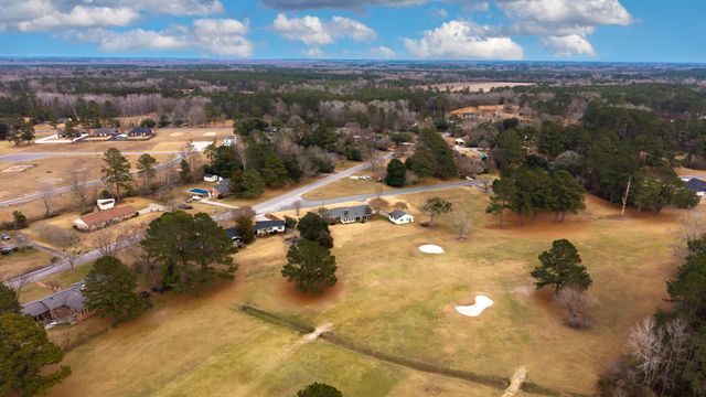 1208 Heritage Drive, Manning, SC 29102