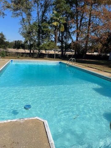 1208 Heritage Drive, Manning, SC 29102