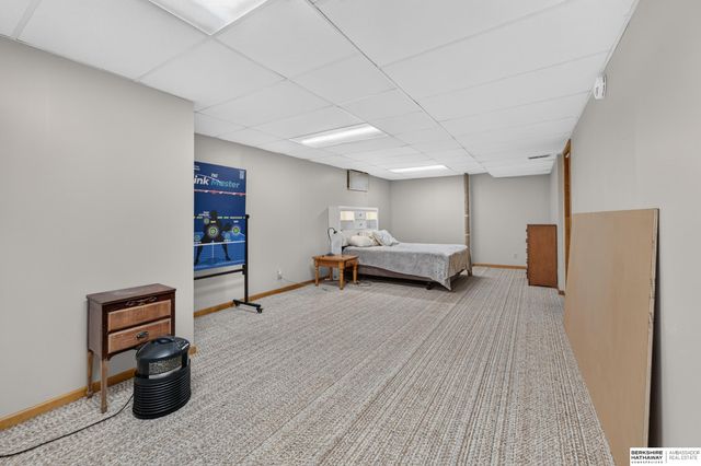 14124 Cedar Circle, Omaha, NE 68144