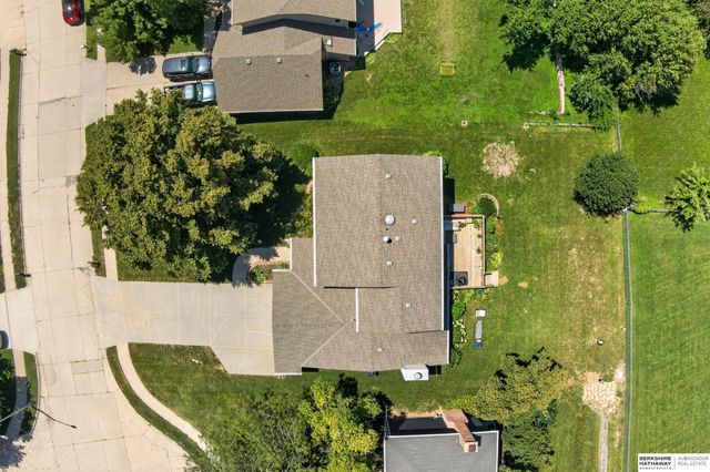 14124 Cedar Circle, Omaha, NE 68144