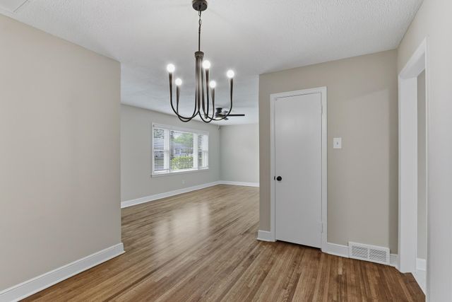 312 N FERNWAY RD, Memphis, TN 38117