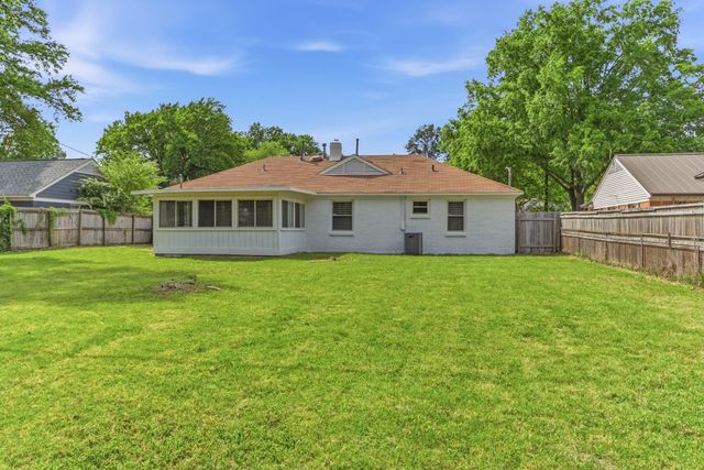 312 N FERNWAY RD, Memphis, TN 38117