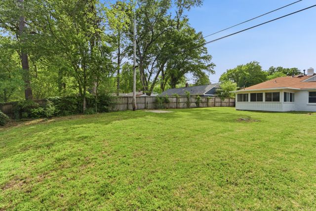 312 N FERNWAY RD, Memphis, TN 38117