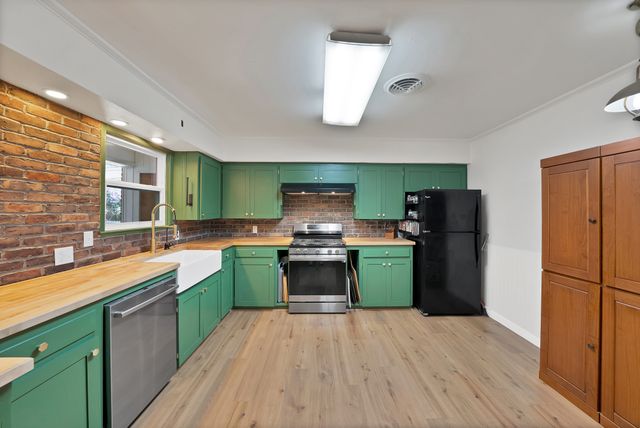 6800 Hightower Street, Fort Worth, TX 76112