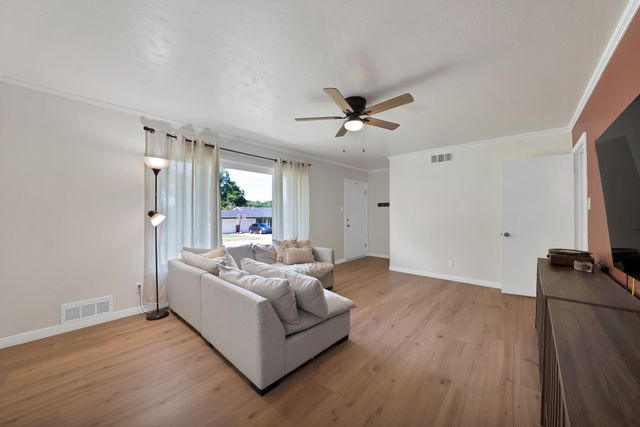 6800 Hightower Street, Fort Worth, TX 76112