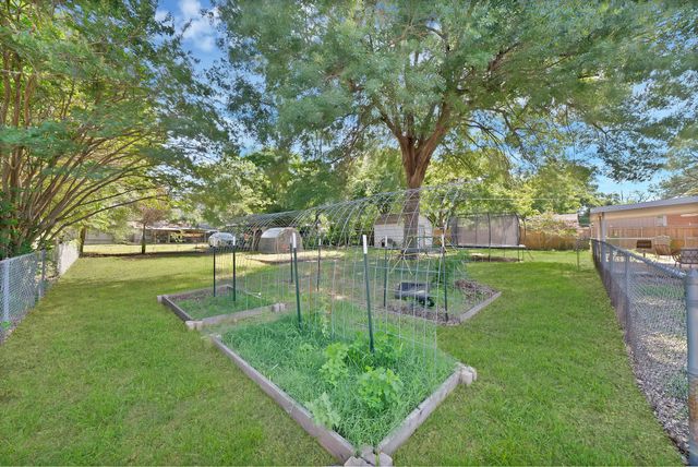 6800 Hightower Street, Fort Worth, TX 76112