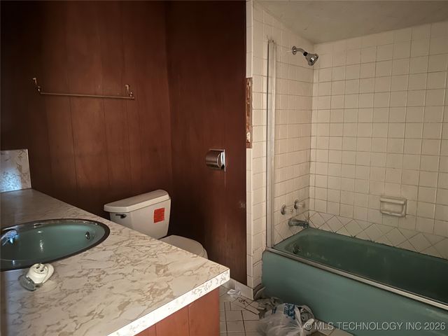 1002 E 3rd Street, Okmulgee, OK 74447