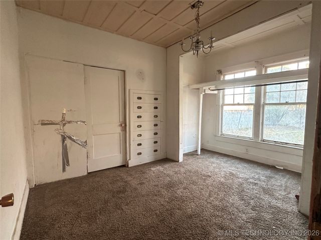 1002 E 3rd Street, Okmulgee, OK 74447