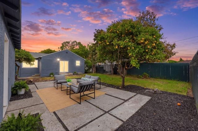 15967 Paseo Del Campo, San Lorenzo, CA 94580