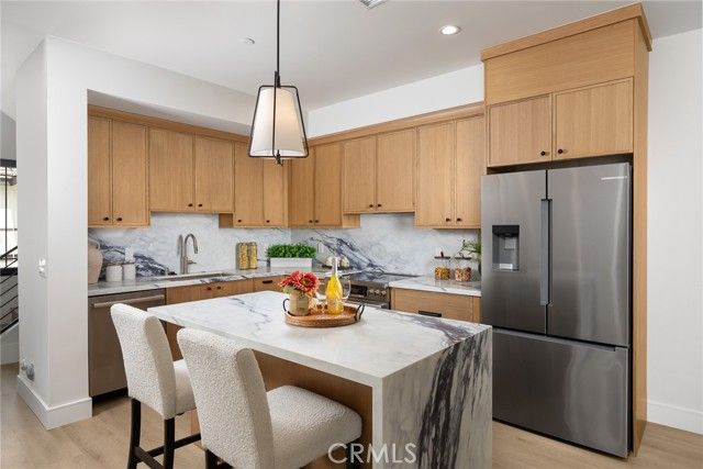828 Sunset B, Arcadia, CA 91007