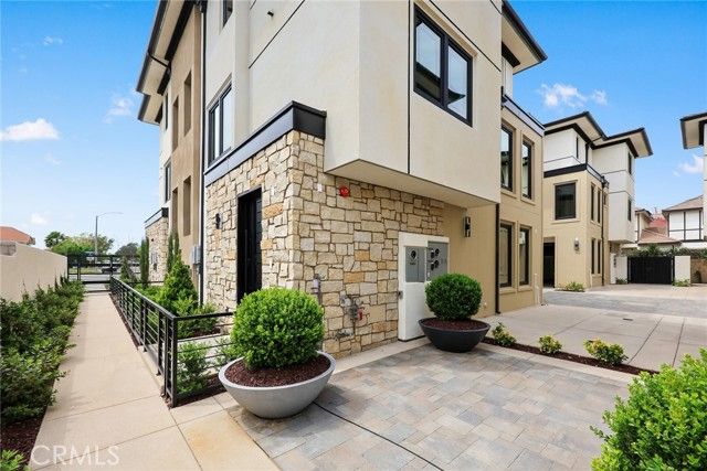 828 Sunset B, Arcadia, CA 91007