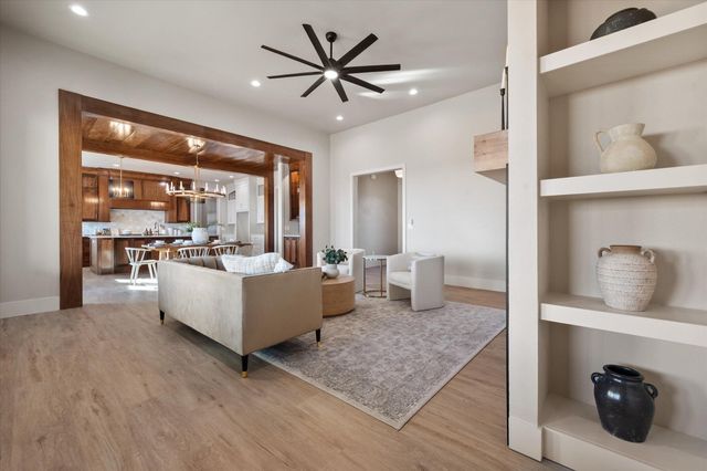 1105 Savannah Drive, New Home, TX 79383