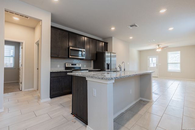 10110 Jardin Verde, San Antonio, TX 78224