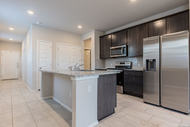 10110 Jardin Verde, San Antonio, TX 78224