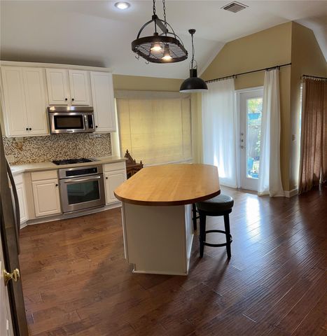 5401 Apache Creek CV, Austin, TX 78735