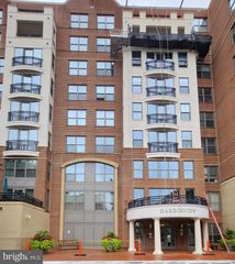 485 HARBOR SIDE ST, Woodbridge, VA 22191