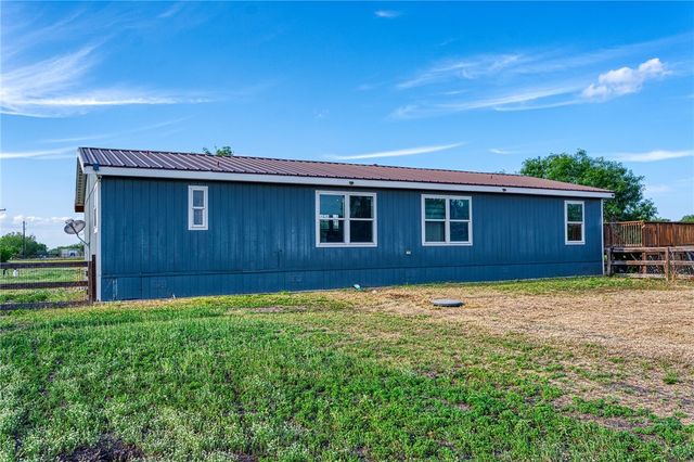 1582 W Fm 738, Orange Grove, TX 78372