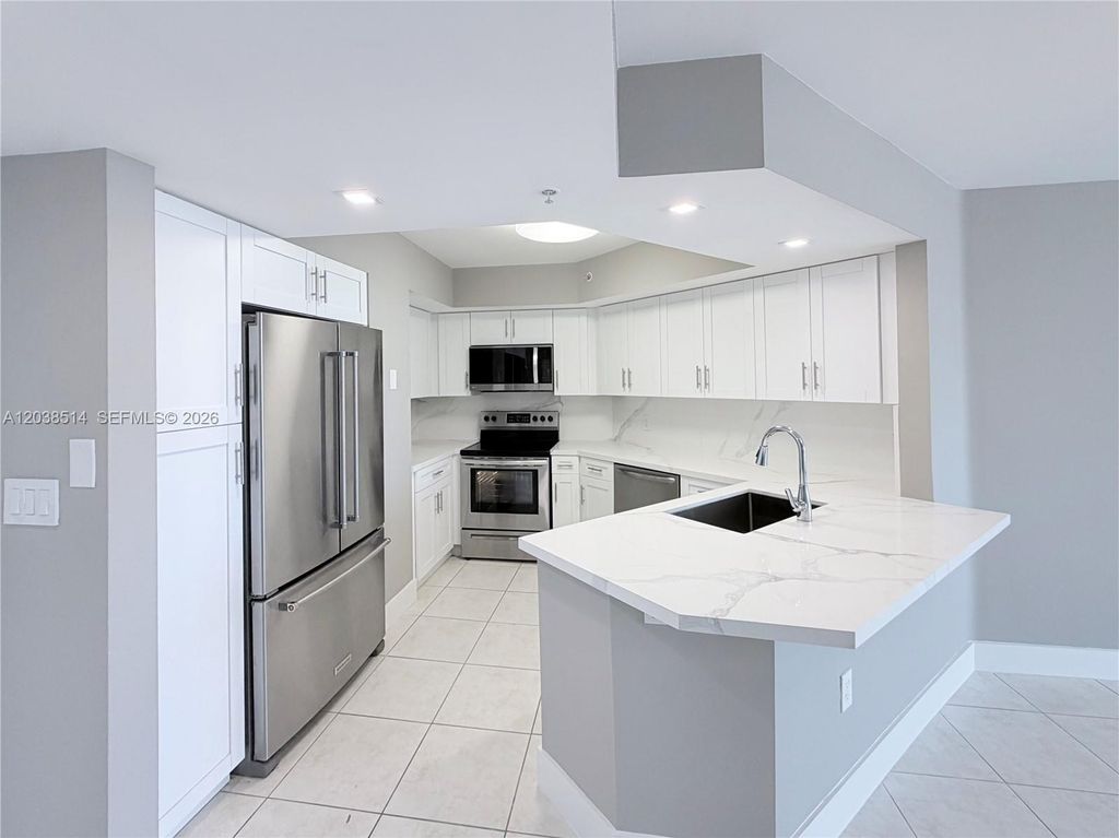 1800 Sunset Harbour Dr 1211, Miami Beach, FL 33139