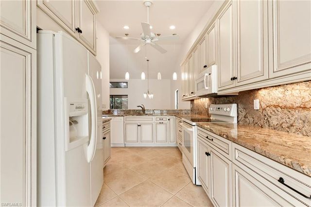 441 Countryside DR, Naples, FL 34104