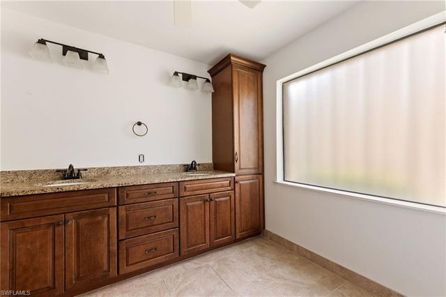 441 Countryside DR, Naples, FL 34104