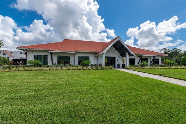 441 Countryside DR, Naples, FL 34104