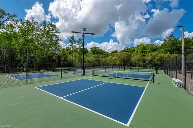 441 Countryside DR, Naples, FL 34104