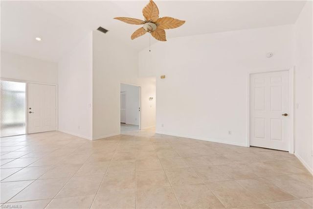 441 Countryside DR, Naples, FL 34104