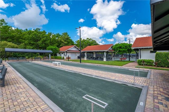 441 Countryside DR, Naples, FL 34104