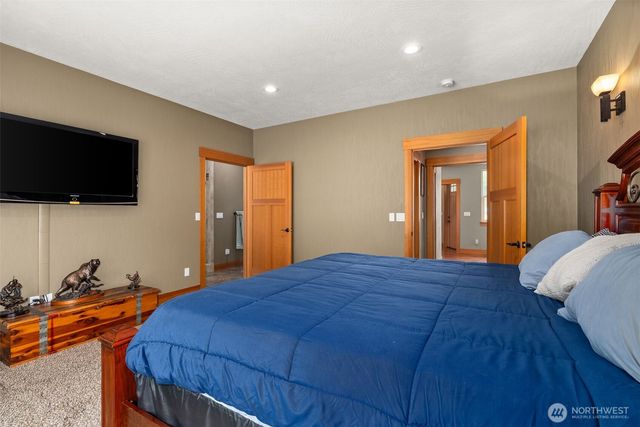 4780 E Brockdale Road, Shelton, WA 98584