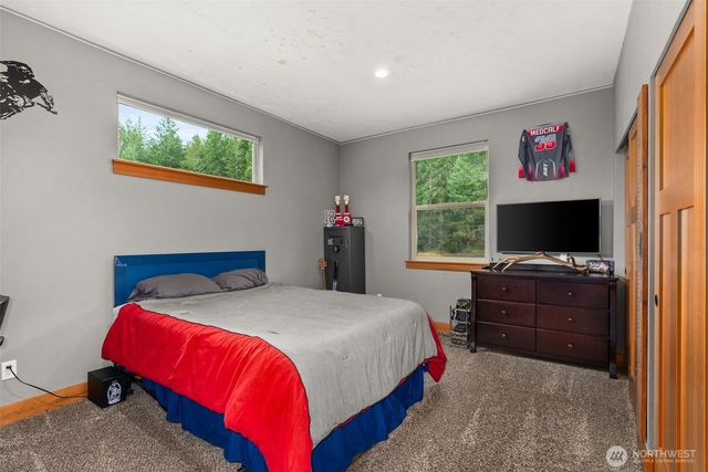 4780 E Brockdale Road, Shelton, WA 98584