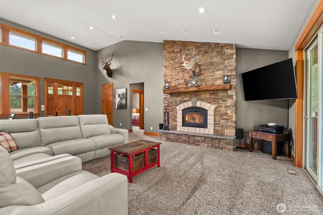 4780 E Brockdale Road, Shelton, WA 98584